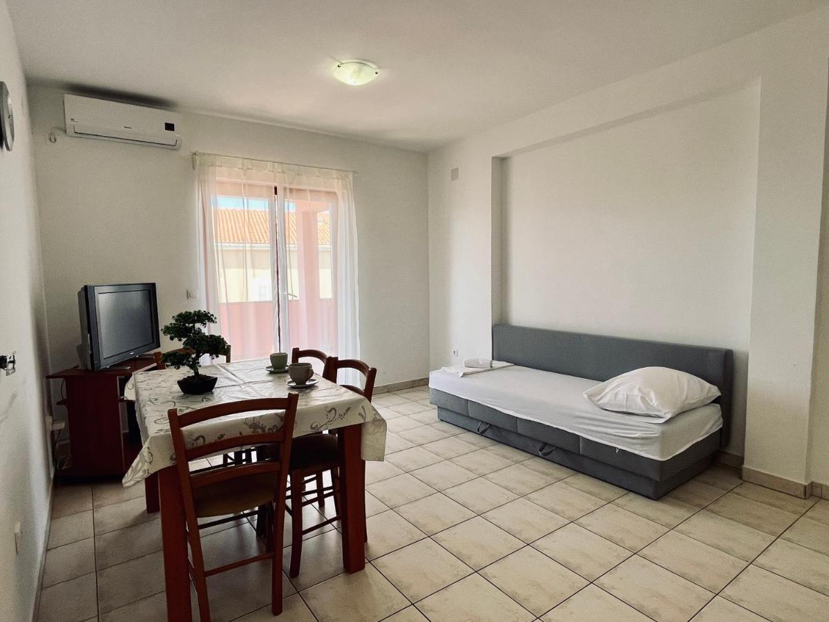 Pink Panther Apartment Novalja