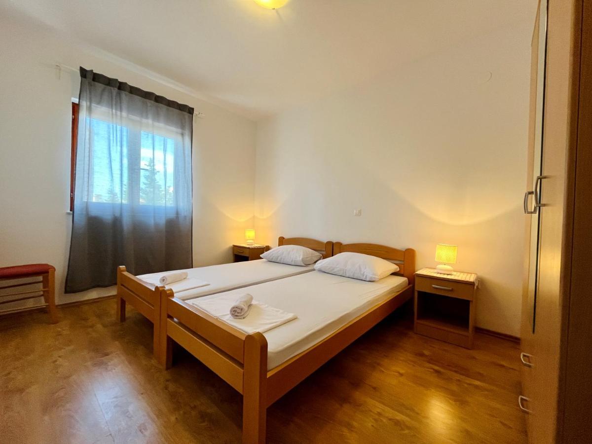 Apartment Pink Panther Novalja