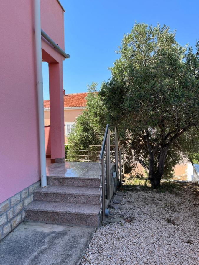 Pink Panther Apartment *