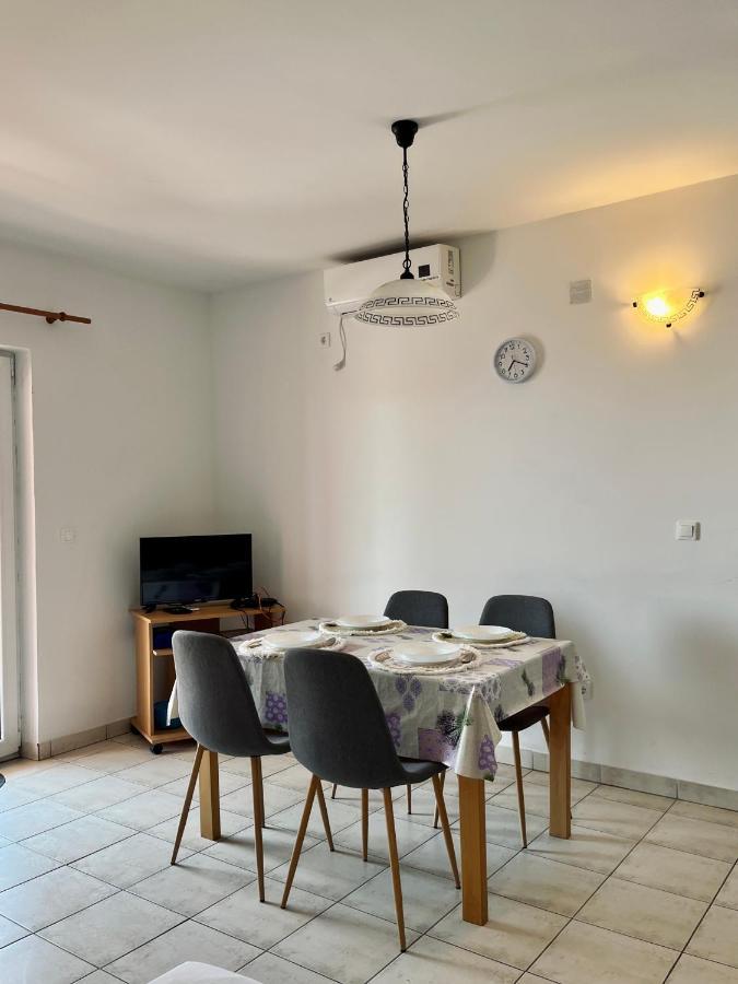 Apartment Pink Panther *
