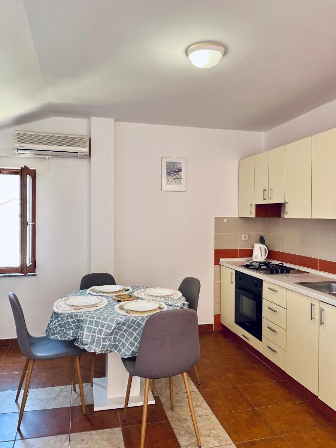 Apartment Pink Panther *